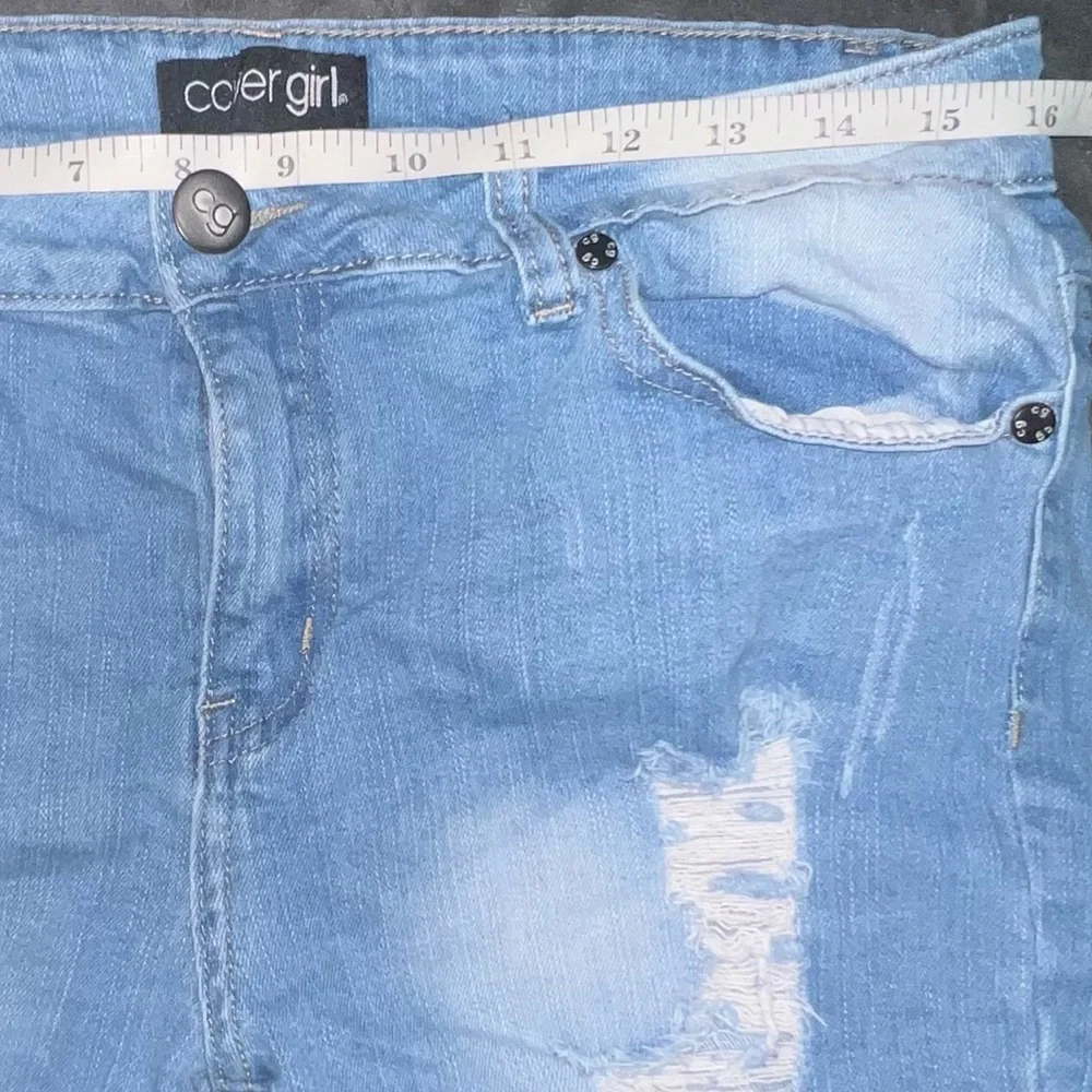 Cover Girl Distressed Denim Bermuda Jean Shorts High Waist Stretch Sz 11/12 EUC